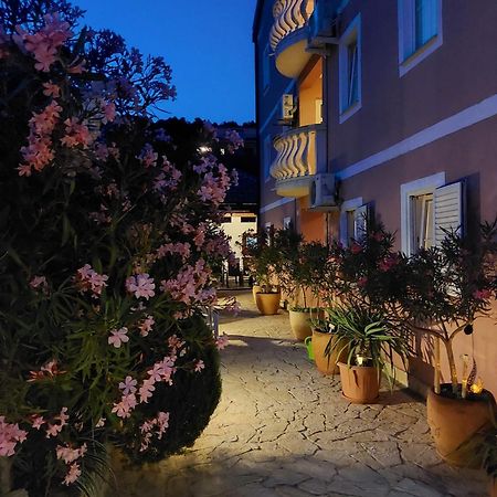 סטארי גראד Apartments Ljubo מראה חיצוני תמונה
