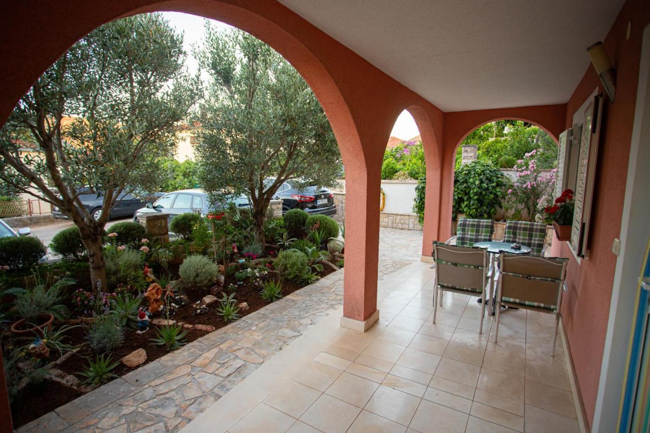סטארי גראד Apartments Ljubo מראה חיצוני תמונה